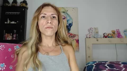 valerie_rousse online show from 05/26/26, 05:03