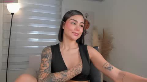 Snapshot of valerieaustin chatting on 02/17/25, 05:32 call me Val online show from 02/17/25, 05:32
