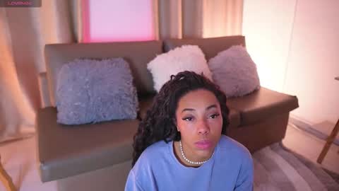 Valerie Style3 online show from 11/13/25, 04:00