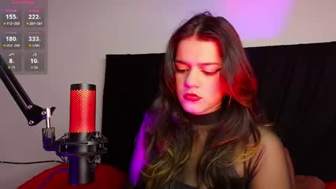 Snapshot of valeriekay__ chatting on 07/07/26, 03:27 Valery online show from 07/07/26, 03:27
