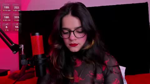 Snapshot of valeriekay__ chatting on 07/08/26, 12:53 Valery online show from 07/08/26, 12:53