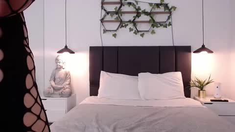 VALERI  online show from 02/06/25, 07:29