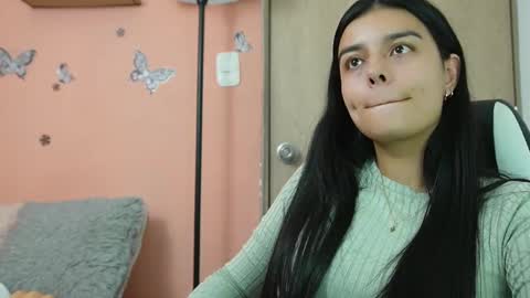 Juli C online show from 03/01/25, 08:42