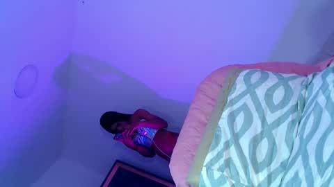 valerin_foxts online show from 05/16/26, 05:15