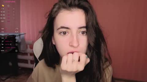 Snapshot of valeritiio chatting on 09/22/25, 02:57 valeritiio online show from 09/22/25, 02:57