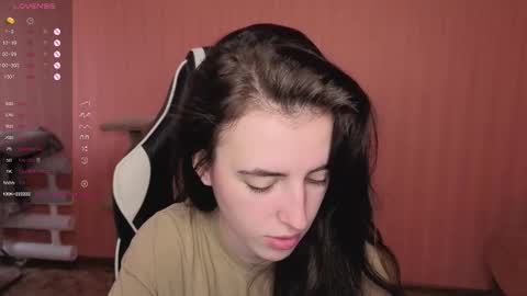 Snapshot of valeritiio chatting on 10/07/25, 04:09 valeritiio online show from 10/07/25, 04:09