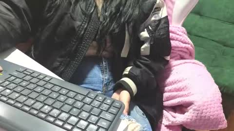 valery cute 18 online show from 12/19/25, 10:33
