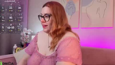 Snapshot of valery_grand chatting on 06/17/26, 08:50 Valery online show from 06/17/26, 08:50