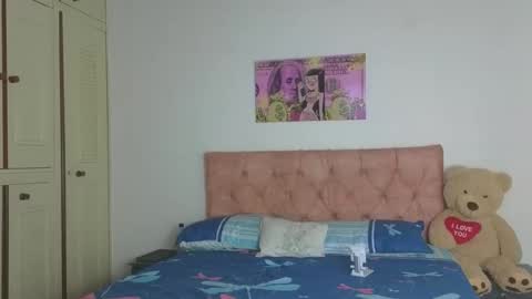 Snapshot of valery_lovex_ chatting on 01/18/26, 10:35 valery_lovex_ online show from 01/18/26, 10:35