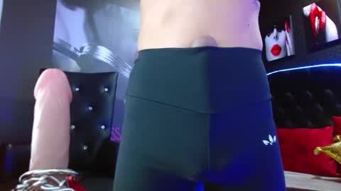 Snapshot of valery_meer_ chatting on 12/05/24, 06:11 Valeria online show from 12/05/24, 06:11