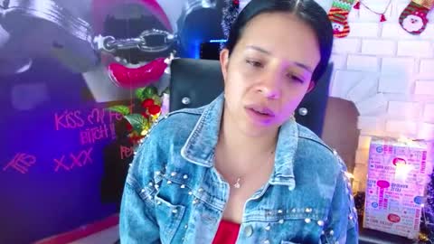 Snapshot of valery_meer_ chatting on 12/21/24, 12:49 Valeria online show from 12/21/24, 12:49