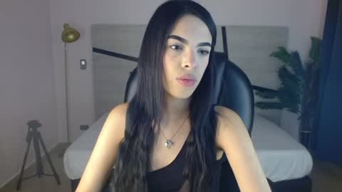 Snapshot of valery_restrepo chatting on 07/27/26, 08:38 valery_restrepo online show from 07/27/26, 08:38