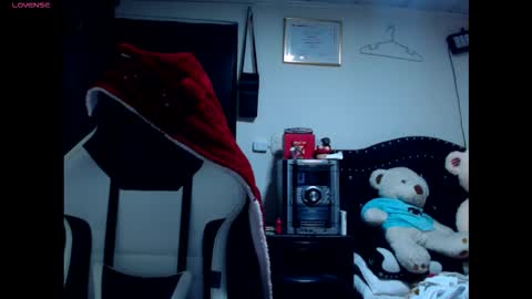 B V Naughty online show from 02/25/26, 12:09