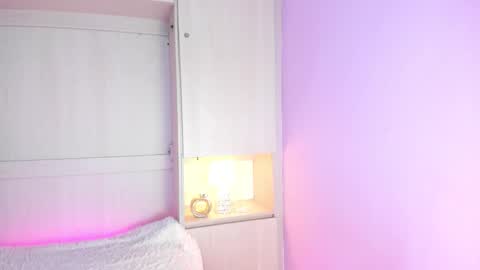 valerymeyerr online show from 10/17/25, 04:26