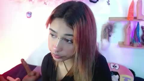 zoe online show from 11/22/25, 05:45