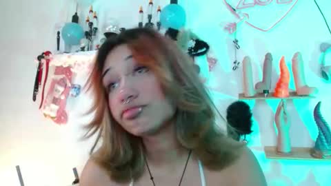 zoe online show from 12/22/25, 07:33