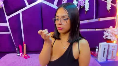 Snapshot of valerysweety__ chatting on 07/15/26, 03:01 ValerySweety online show from 07/15/26, 03:01