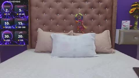 ValeryTunder online show from 11/18/25, 10:14