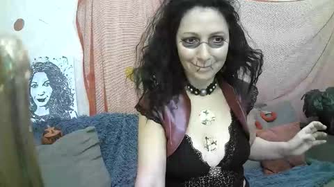 Valery Win online show from 10/28/25, 10:23