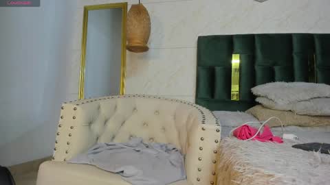 Valentino online show from 05/01/26, 12:43