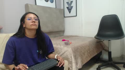 valevicious online show from 02/25/25, 07:47