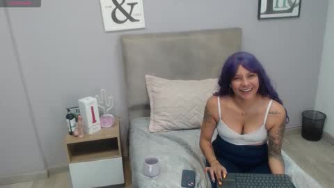 valevicious online show from 10/29/25, 03:47