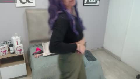 valevicious online show from 11/04/25, 07:35