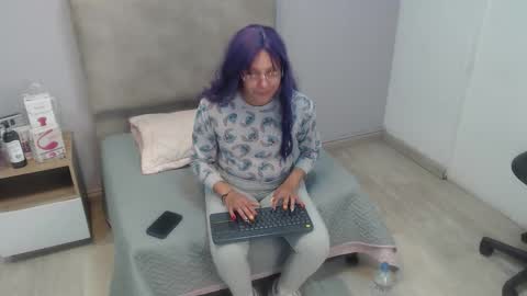 valevicious online show from 11/10/25, 07:35