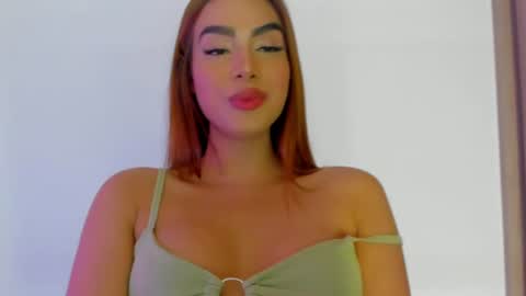 Snapshot of valezny69 chatting on 07/19/26, 12:03 Valezny V online show from 07/19/26, 12:03