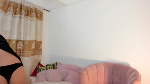 VALIENTE  online show from 01/08/25, 08:27