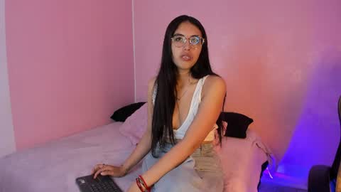 Snapshot of valk_diaz chatting on 07/05/26, 04:19 Valk online show from 07/05/26, 04:19
