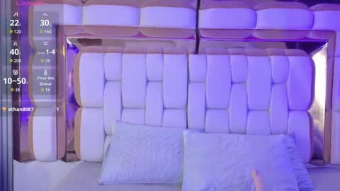 Valkiria moore  online show from 01/12/26, 08:03