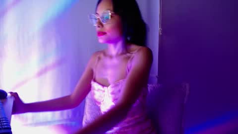 valkiry_ online show from 11/23/25, 10:20