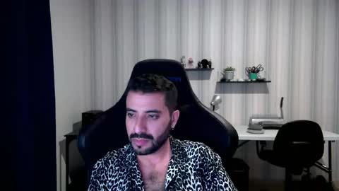 Roberto Carlos online show from 10/17/25, 02:48