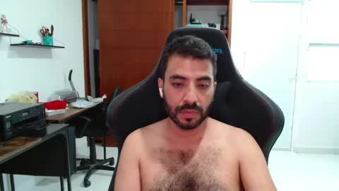 Snapshot of vallartamexi chatting on 04/12/26, 12:48 Roberto Carlos online show from 04/12/26, 12:48