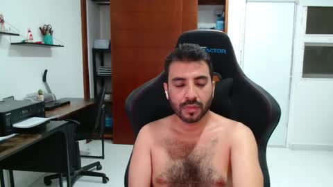 Snapshot of vallartamexi chatting on 05/09/26, 04:50 Roberto Carlos online show from 05/09/26, 04:50