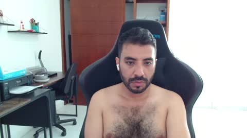Snapshot of vallartamexi chatting on 05/17/26, 09:55 Roberto Carlos online show from 05/17/26, 09:55