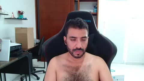 Snapshot of vallartamexi chatting on 05/24/26, 12:26 Roberto Carlos online show from 05/24/26, 12:26