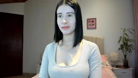 Snapshot of vallejo_macarena chatting on 10/11/25, 03:06 Macarena online show from 10/11/25, 03:06