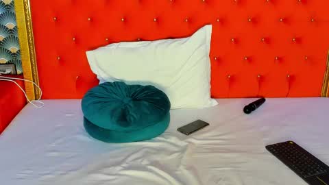 Valerie Val V online show from 03/02/25, 12:11