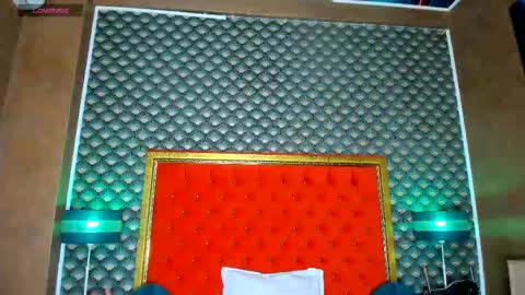 Snapshot of valleriejonnes chatting on 04/19/26, 12:15 Valerie Val V online show from 04/19/26, 12:15