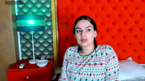 Snapshot of valleriejonnes chatting on 04/20/26, 08:06 Valerie Val V online show from 04/20/26, 08:06