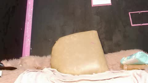 Valerie online show from 02/03/25, 02:14