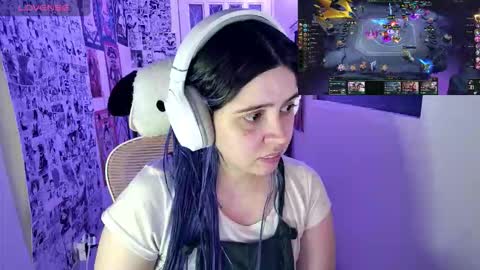 Im Violet online show from 11/06/25, 11:26