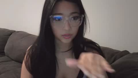 Val Torres online show from 10/28/25, 12:36