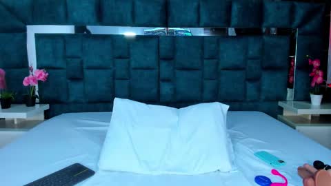 valtira nova online show from 09/11/25, 07:47