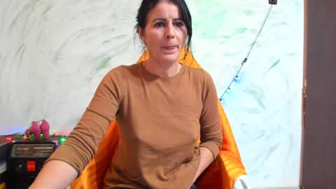 valentina online show from 01/03/25, 10:31