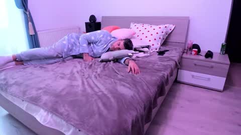 valyvalisimo online show from 02/28/26, 06:25