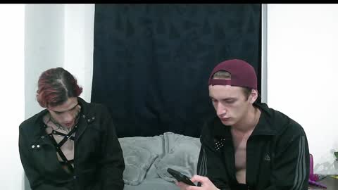 Vamp Noah and Dan online show from 12/26/24, 01:29