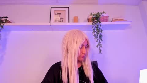 vamp  online show from 10/23/25, 08:51